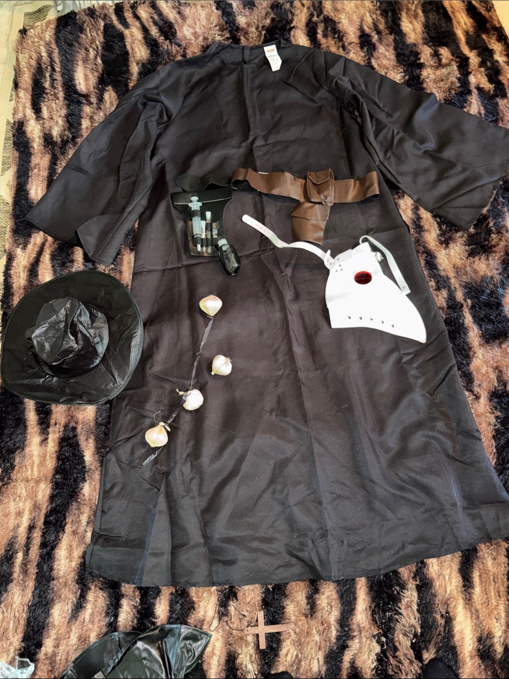 Men's Black Plague Doctor Costume Set with White Beak Mask